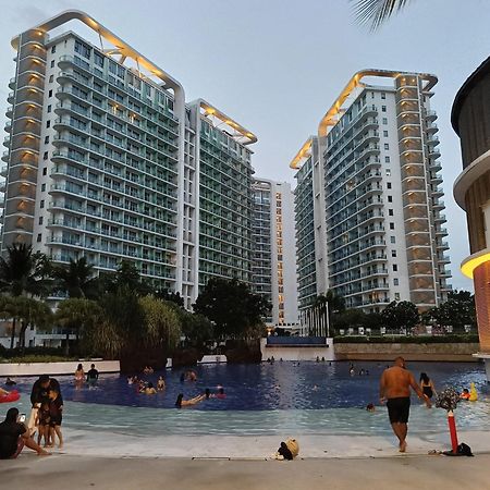 Holiday Escape Philippines مانيلا المظهر الخارجي الصورة