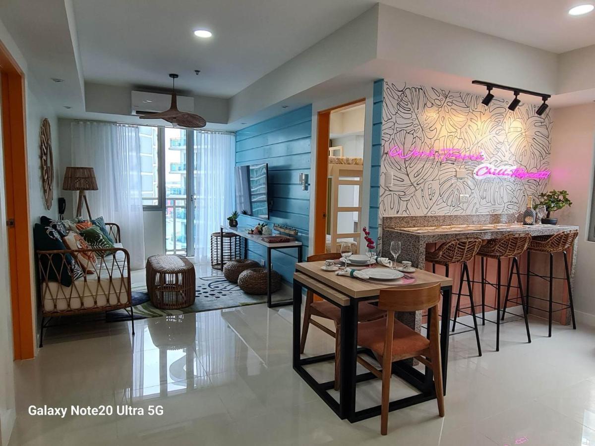 Holiday Escape Philippines مانيلا المظهر الخارجي الصورة