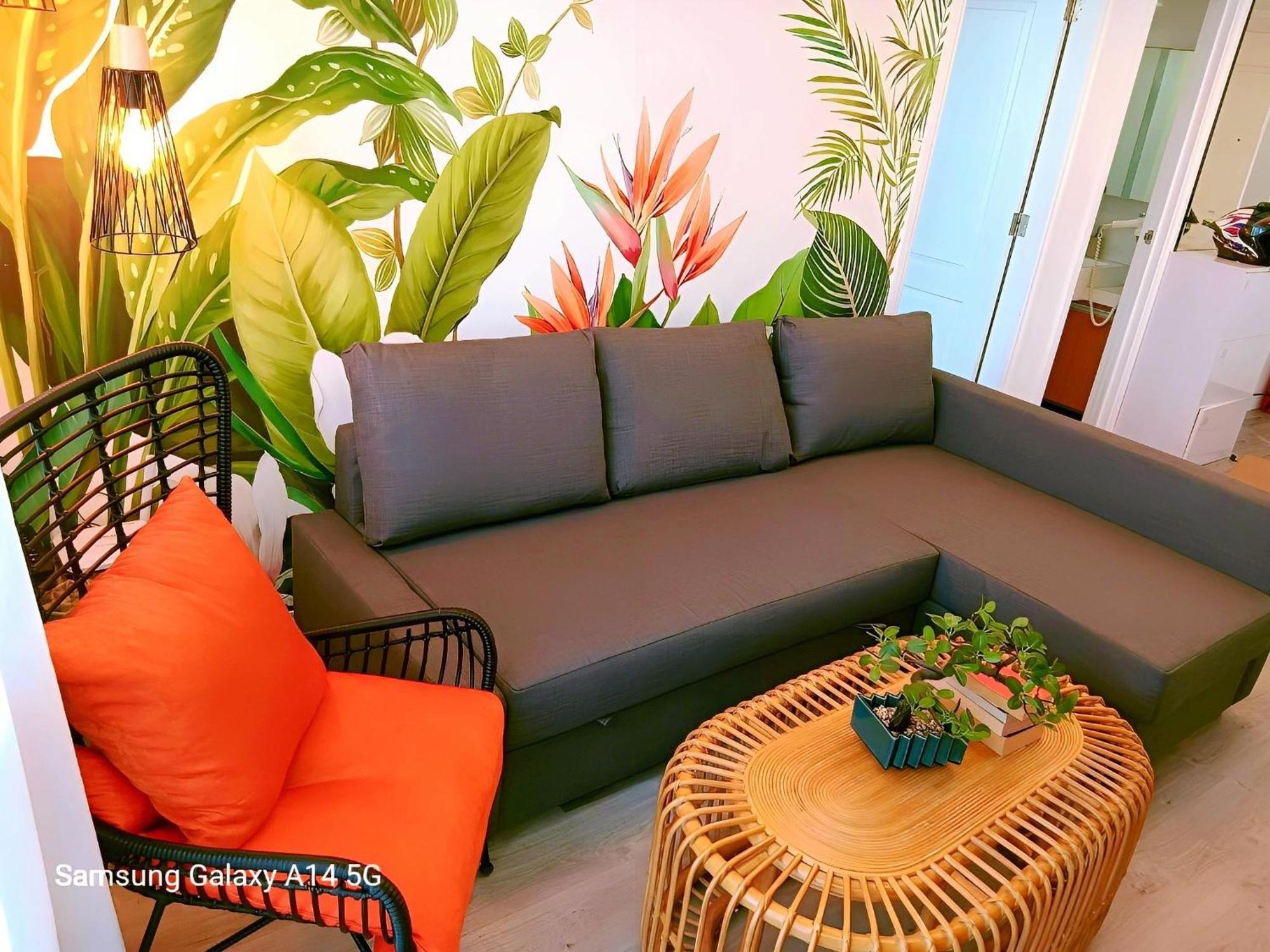 Holiday Escape Philippines مانيلا المظهر الخارجي الصورة